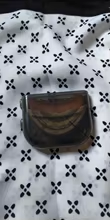 Estuche ahumado del cepillo facial, cerrado